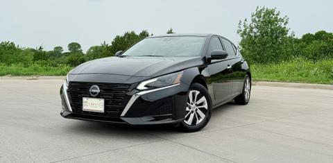 Nissan Altima 2025