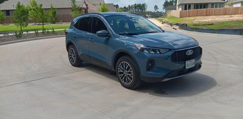 Ford Escape PHEV 2026