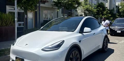 Tesla Model Y 2022