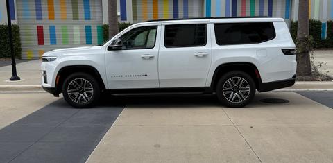 Jeep Grand Wagoneer L 2026