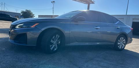 Nissan Altima 2024