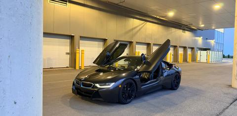 BMW i8 2016