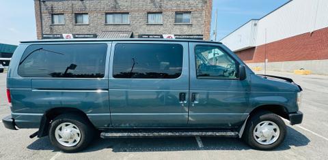 Ford Econoline 2012