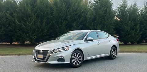 Nissan Altima 2021