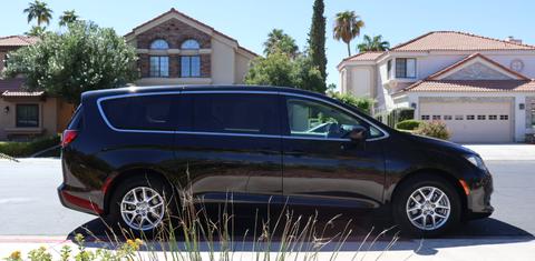 Chrysler Voyager 2022