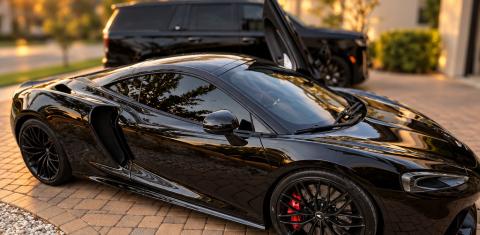 McLaren GTS 2025