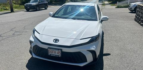Toyota Camry Hybrid 2025