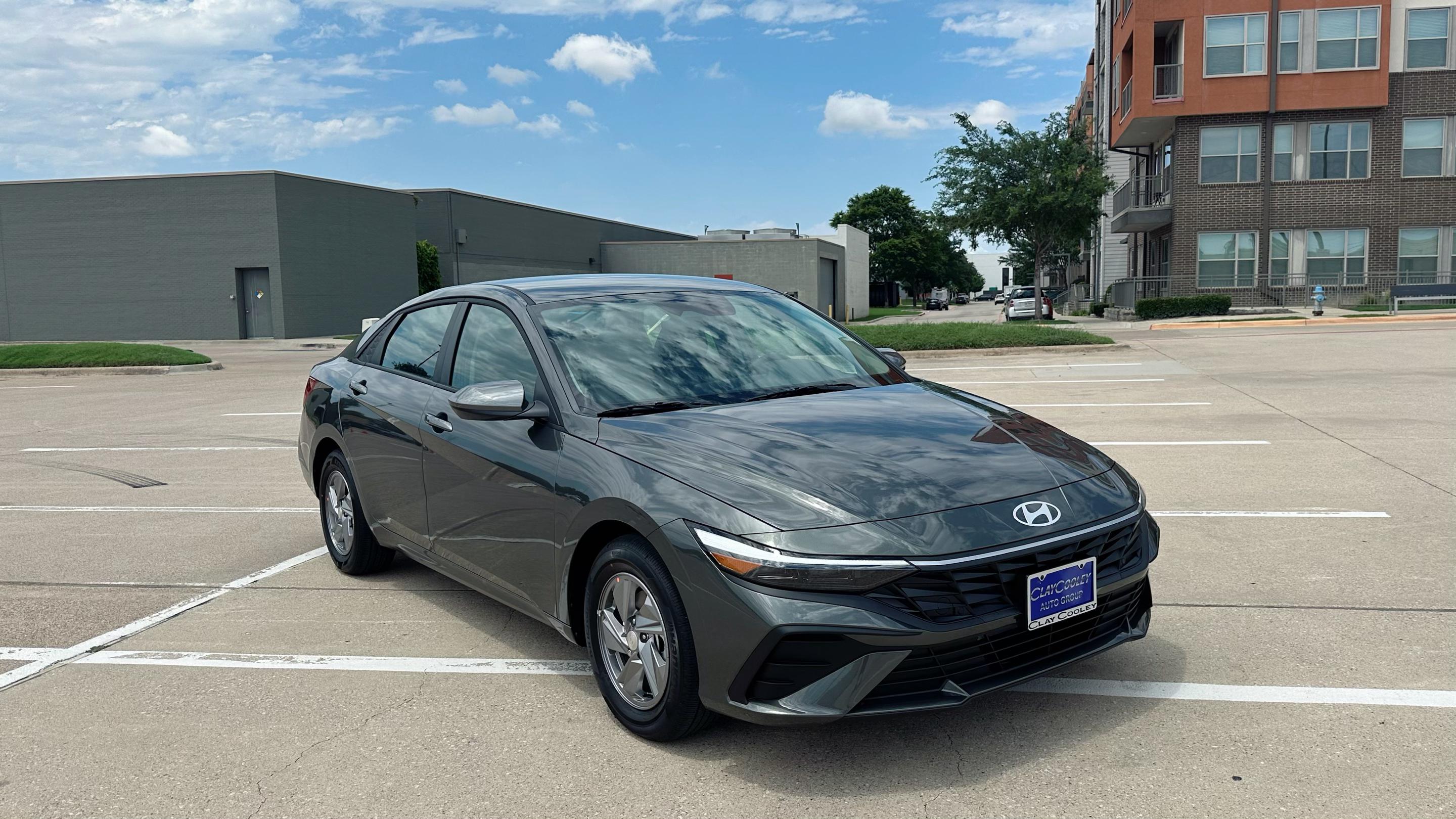 Hyundai Elantra 2025 in 