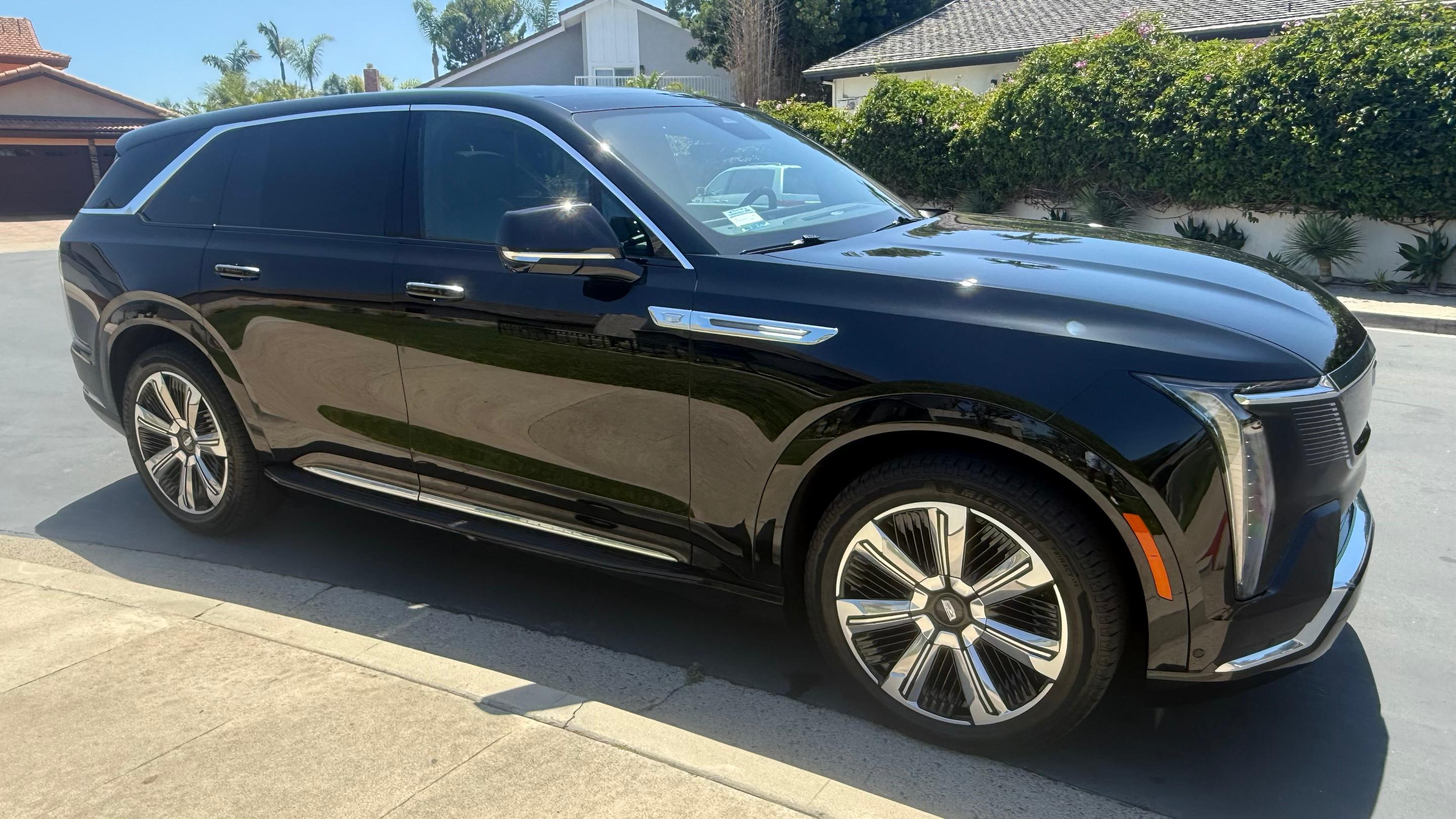 Cadillac Escalade IQ 2025 in 