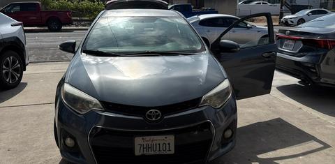 Toyota Corolla 2015