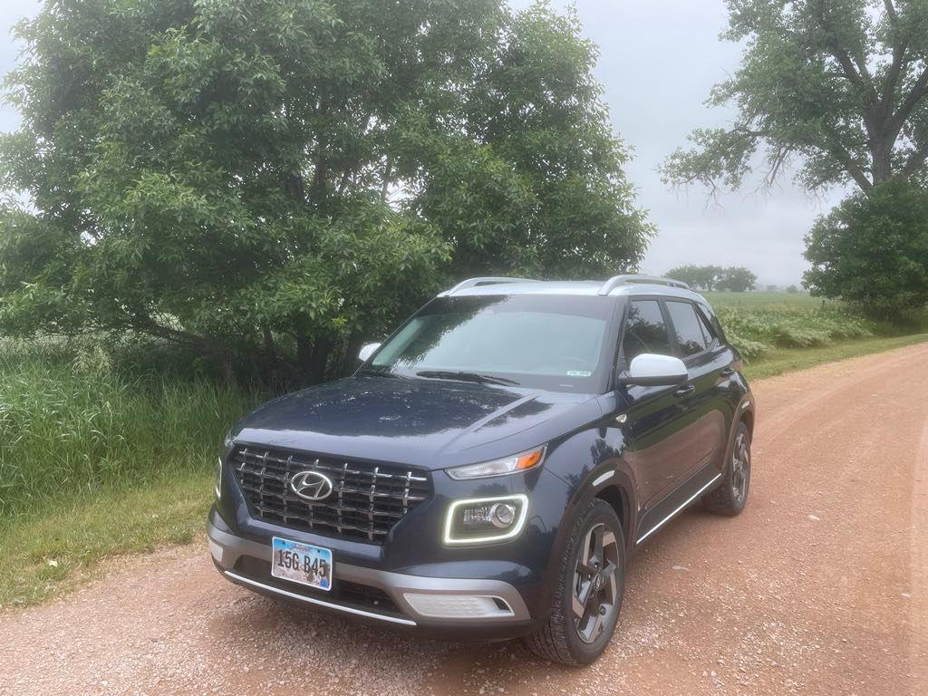 Hyundai Venue 2023 in Rapid City, SD