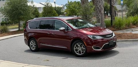 Chrysler Pacifica 2017