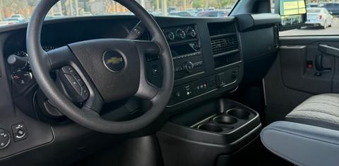Chevrolet Express 2025