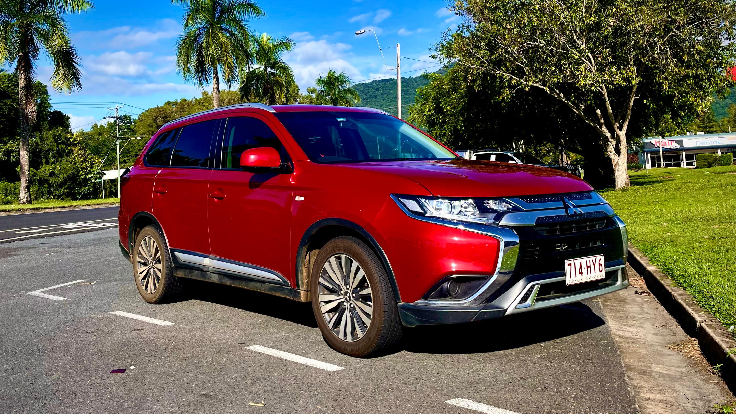 Mitsubishi OUTLANDER 2019 in Cairns City