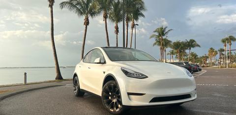 Tesla Model Y 2023