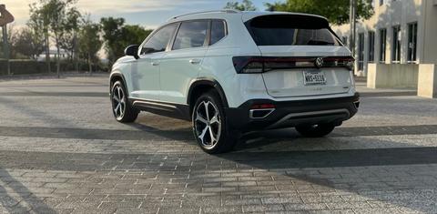 Volkswagen Taos 2025