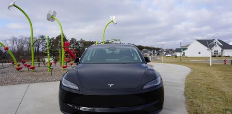 Tesla Model 3 2025