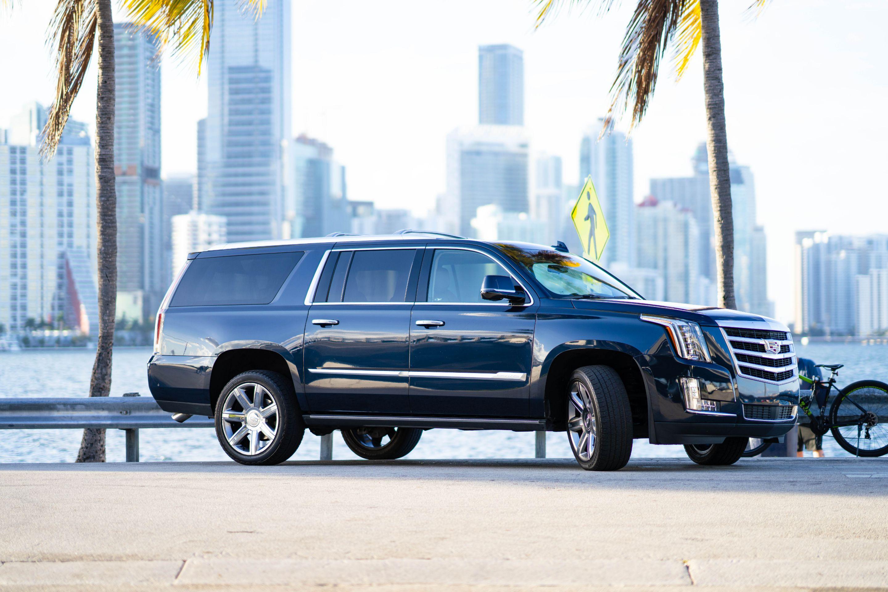 Cadillac Escalade ESV 2018 in Miami, FL