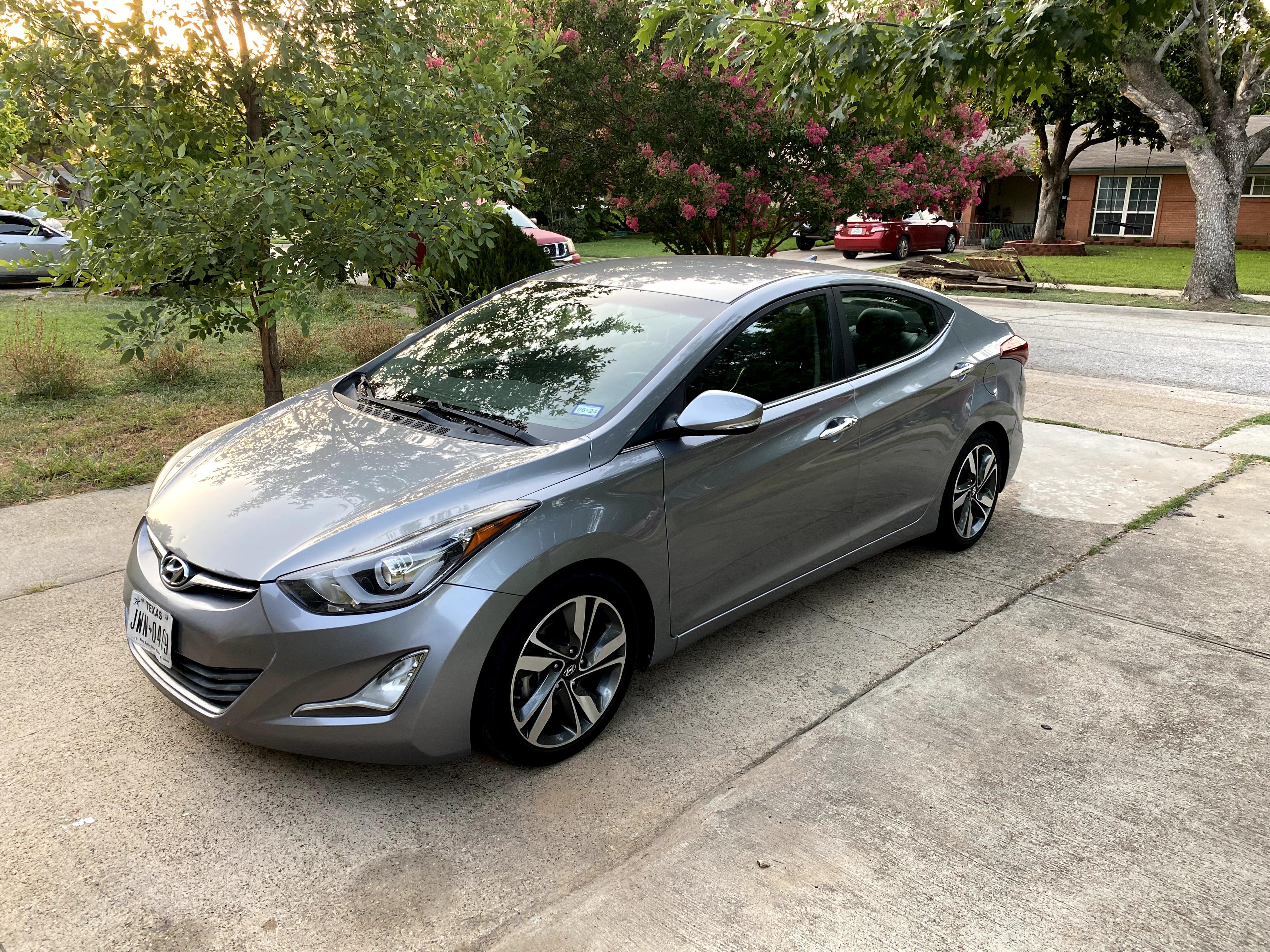 Hyundai Elantra 2016 in 