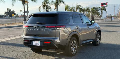 Nissan Pathfinder 2025