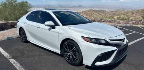 Toyota Camry 2023
