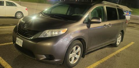 Toyota Sienna 2012