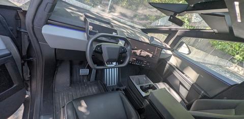 Tesla Cybertruck 2024