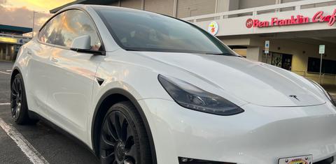 Tesla Model Y 2023