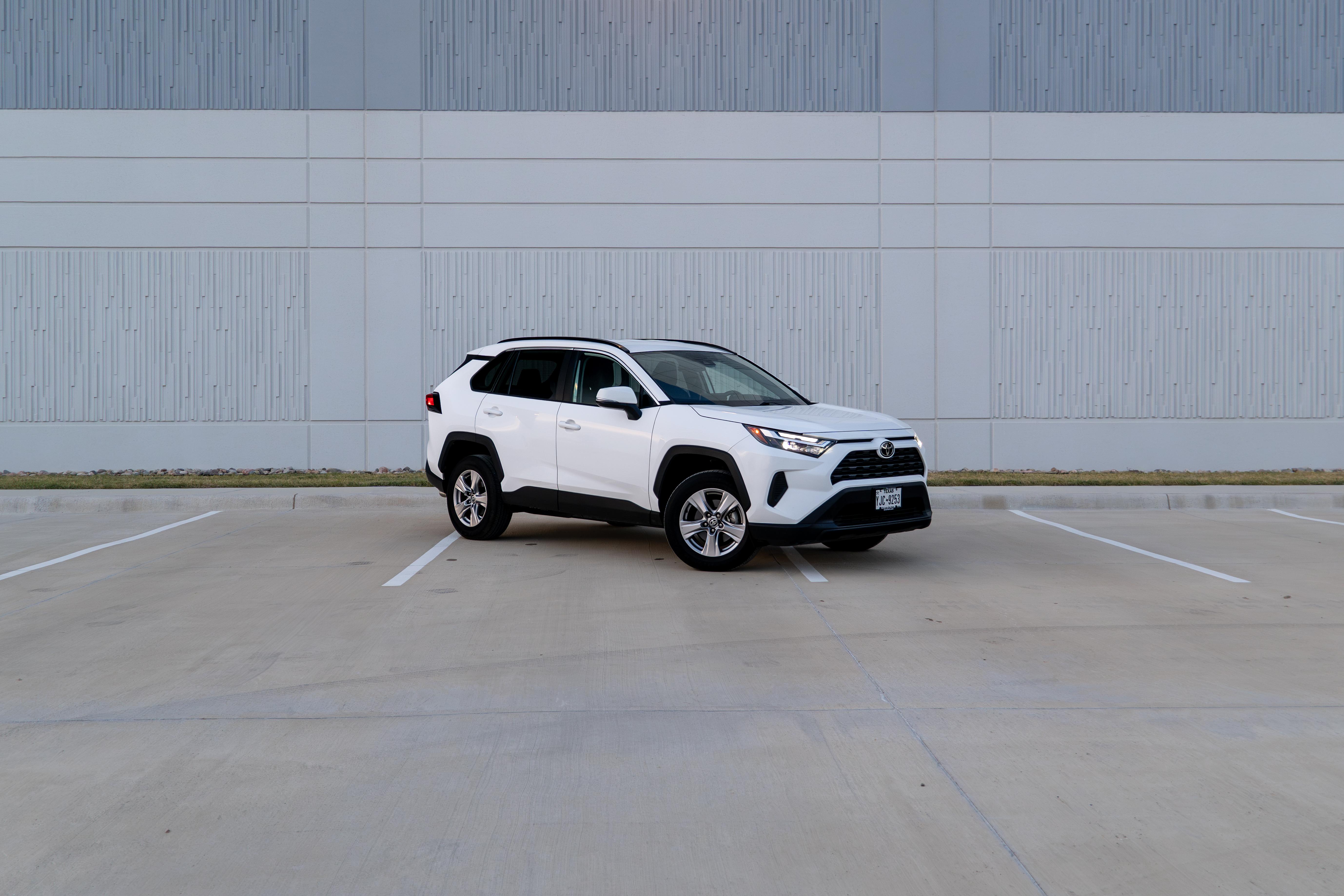 Toyota RAV4 2025 in Irving, TX