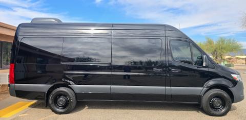 Mercedes-Benz Sprinter 2025
