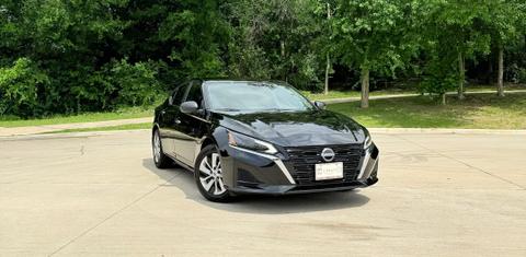 Nissan Altima 2025