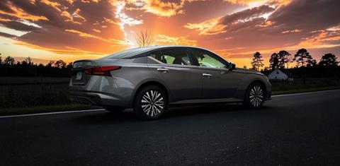 Nissan Altima 2025
