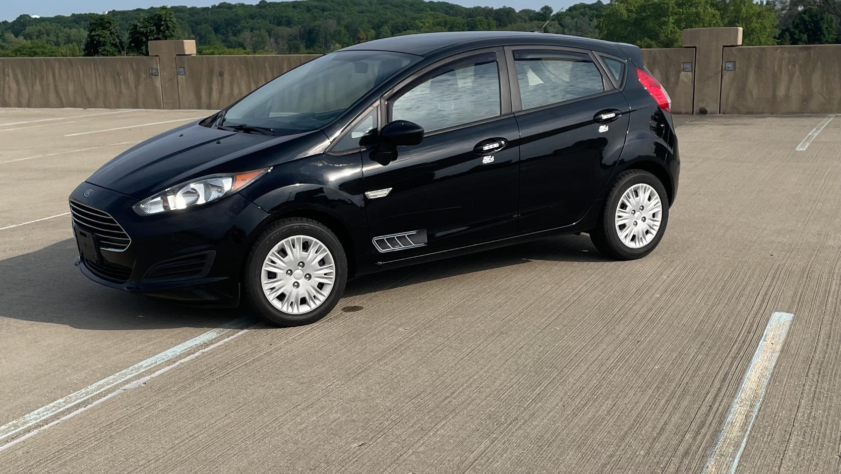 Ford Fiesta 2016 in Wauwatosa, WI