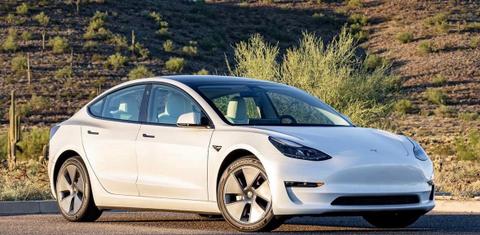 Tesla Model 3 2023