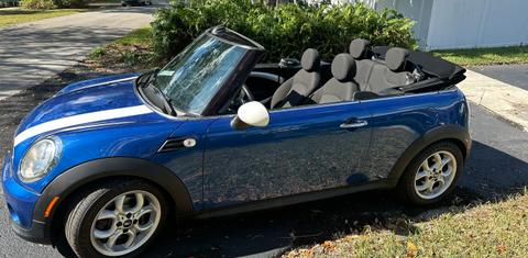 MINI Convertible 2013