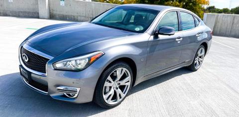 INFINITI Q70 2015