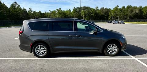Chrysler Pacifica 2023