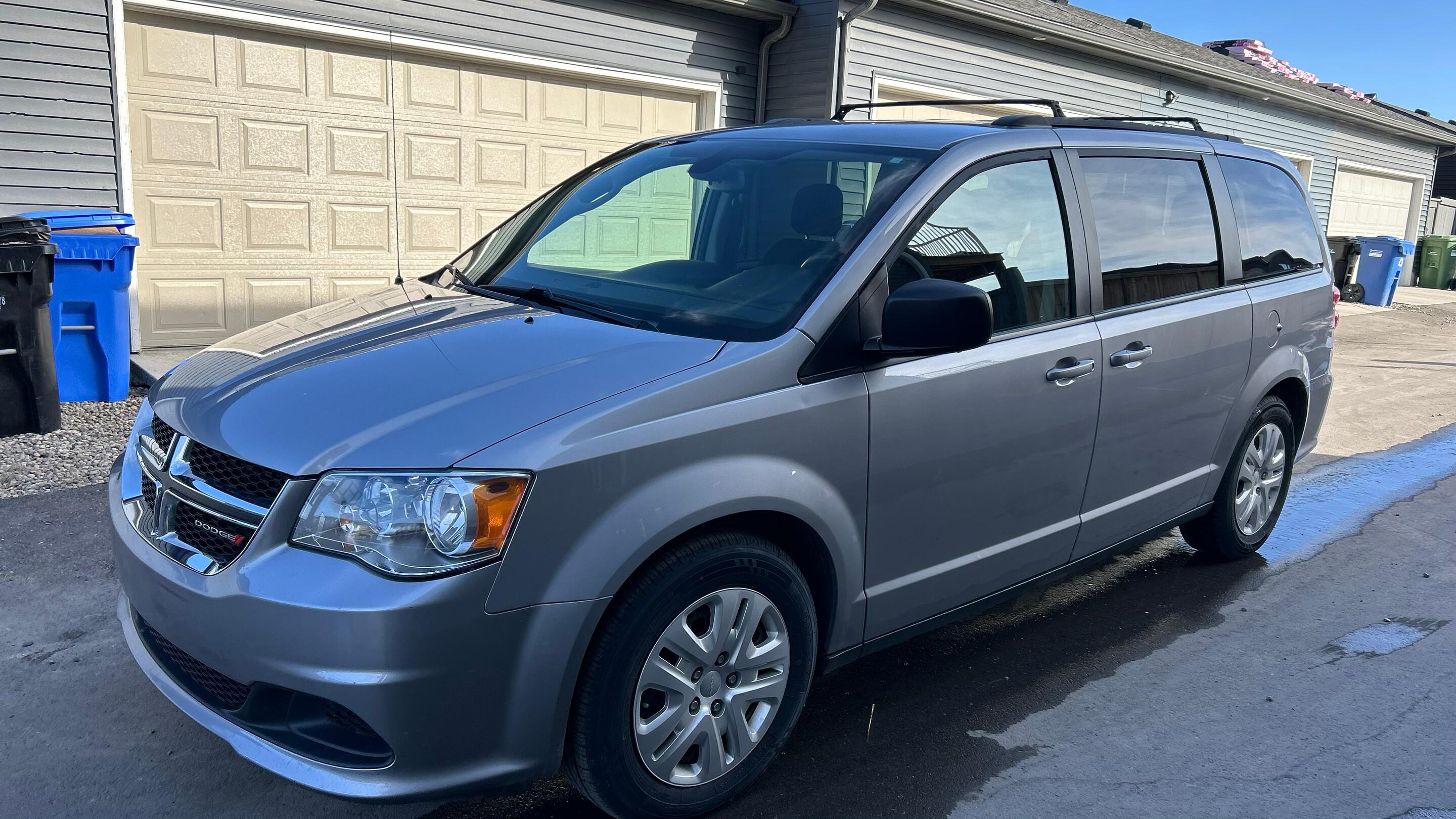 Dodge Grand Caravan 2019 in Calgary, AB