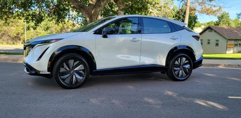 Nissan ARIYA 2024
