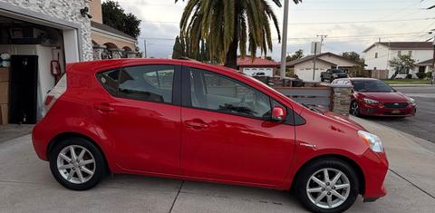 Toyota Prius c 2014