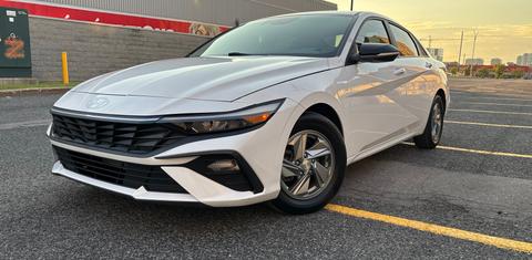 Hyundai Elantra 2024
