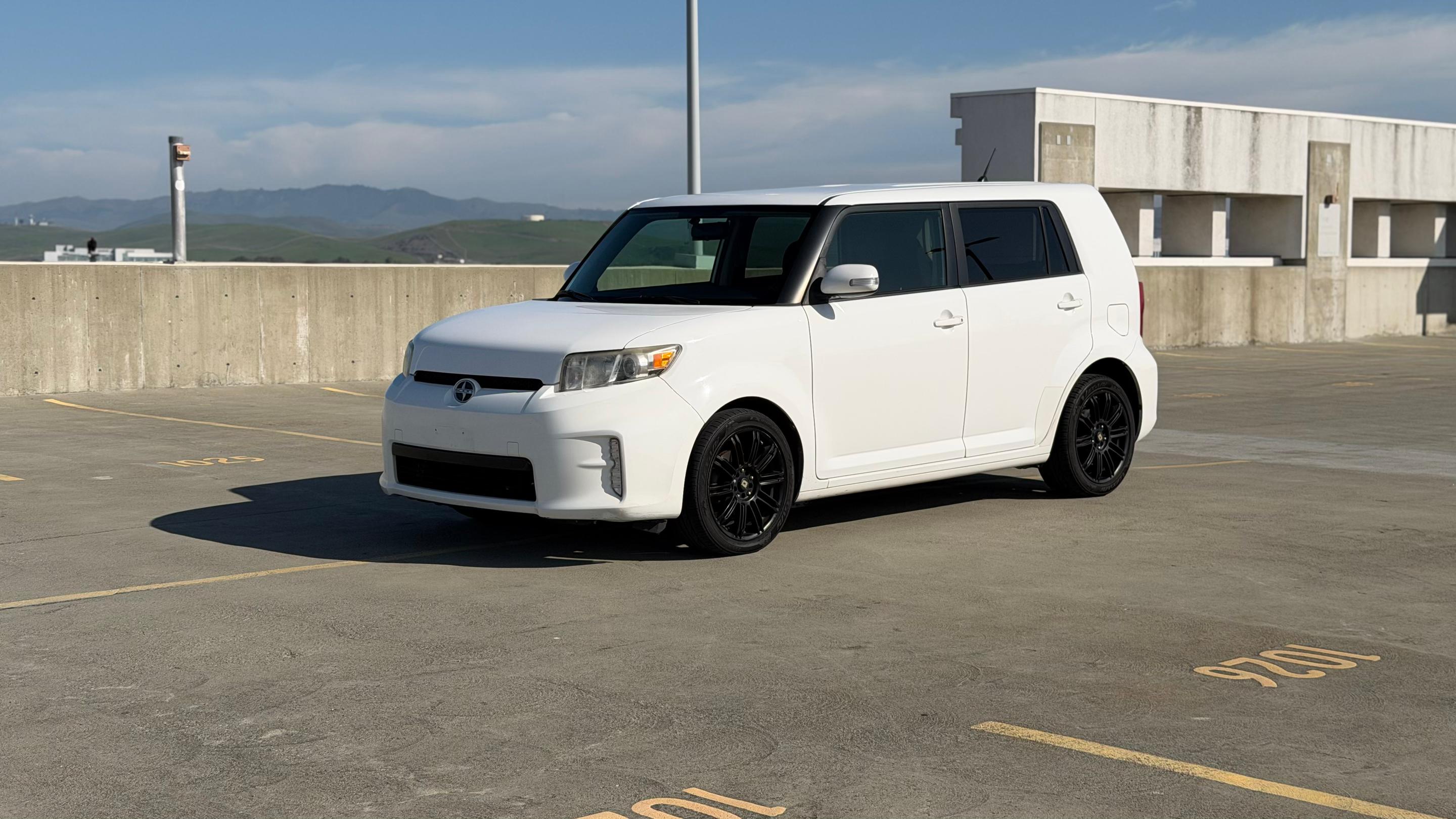 Scion xB 2015 in Dublin, CA