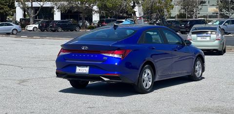 Hyundai Elantra 2023