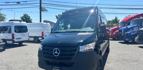 Mercedes-Benz Sprinter 2024