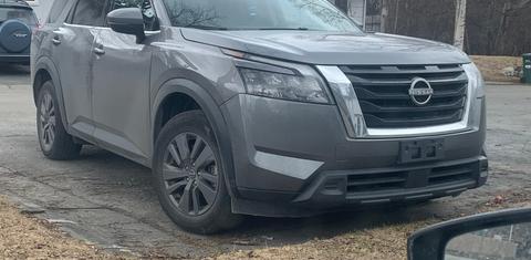 Nissan Pathfinder 2024