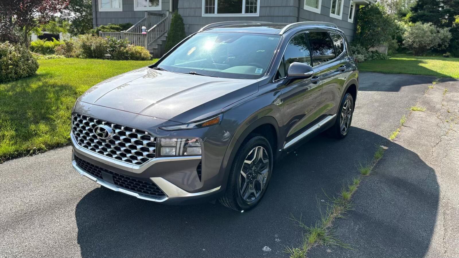 Hyundai Santa Fe Hybrid 2021 in Middle Sackville, NS