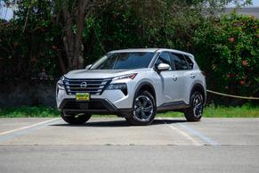 Nissan Rogue 2025 in Irving