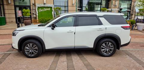 Nissan Pathfinder 2023