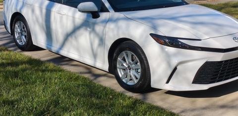 Toyota Camry Hybrid 2025