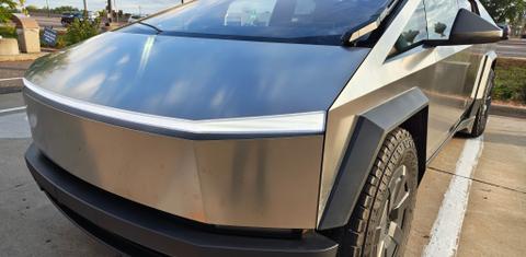 Tesla Cybertruck 2025